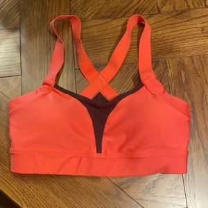NWOT UA sports bra